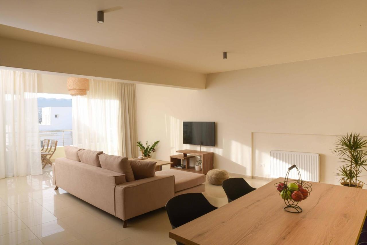Oikies Luxury Apartments With Private Free Parking Area อายิโอสนิโกลาโอส ภายนอก รูปภาพ
