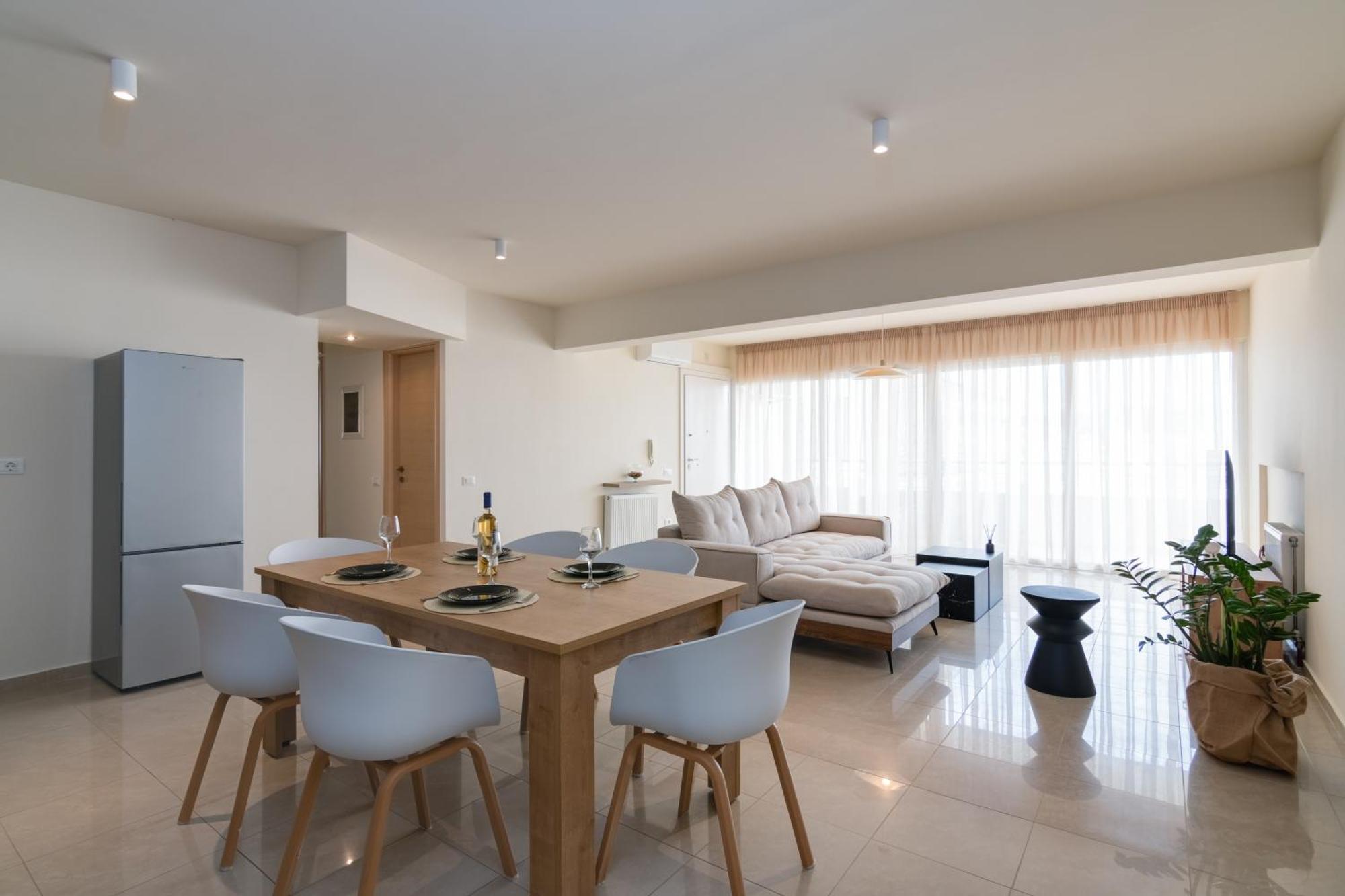 Oikies Luxury Apartments With Private Free Parking Area อายิโอสนิโกลาโอส ภายนอก รูปภาพ