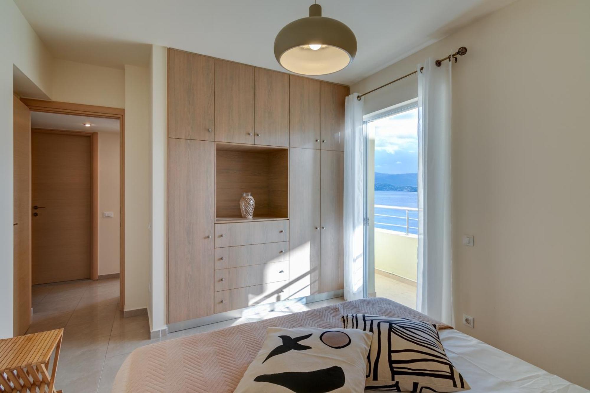 Oikies Luxury Apartments With Private Free Parking Area อายิโอสนิโกลาโอส ภายนอก รูปภาพ