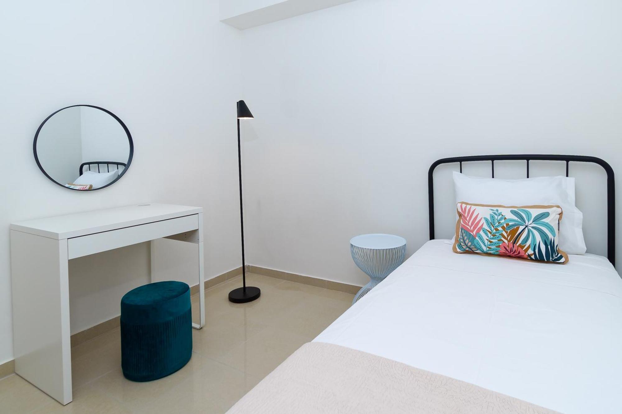Oikies Luxury Apartments With Private Free Parking Area อายิโอสนิโกลาโอส ห้อง รูปภาพ